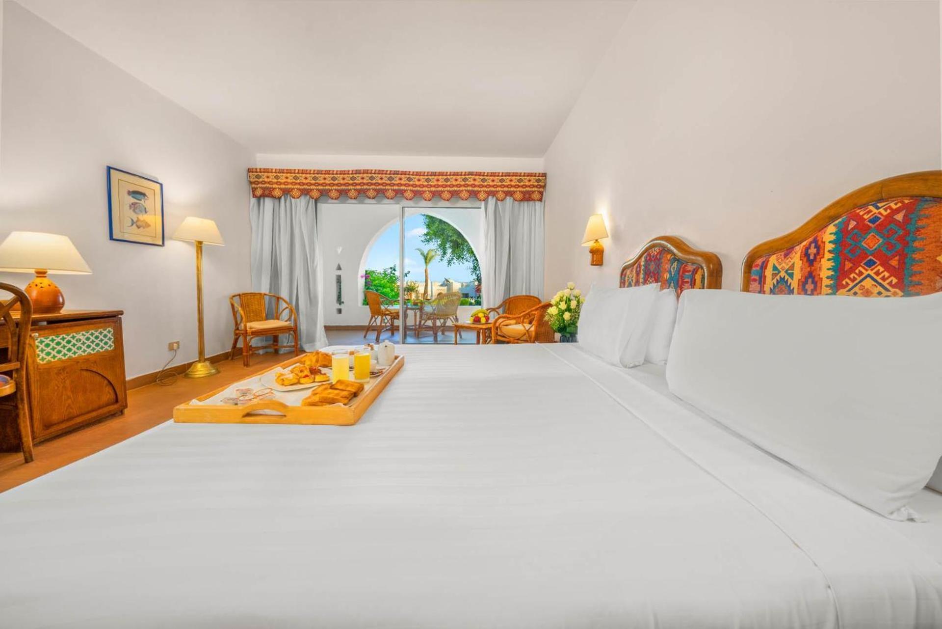 Domina Coral Bay Resort, Diving , Spa & Casino Sarm es-Sejk Kültér fotó Deluxe Room